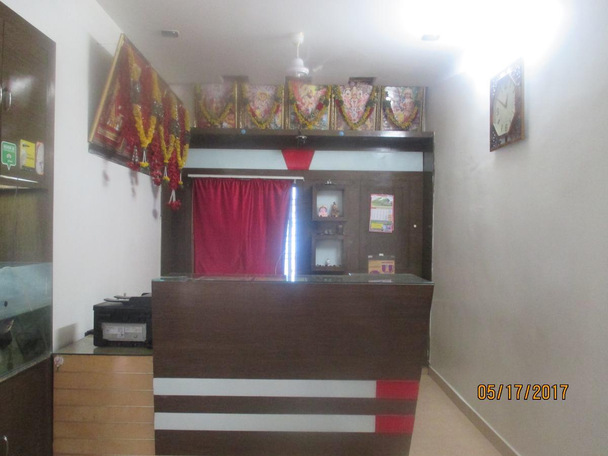 Sri Sai Ganesh Lodge ハイデラバード エクステリア 写真